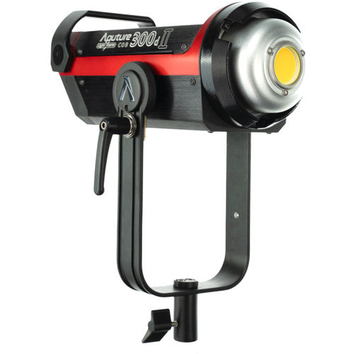 Aputure LS C300d II Daylight LED Monolight (V-Mount) Aputure LS C300d II Daylight LED Monolight (V-Mount)